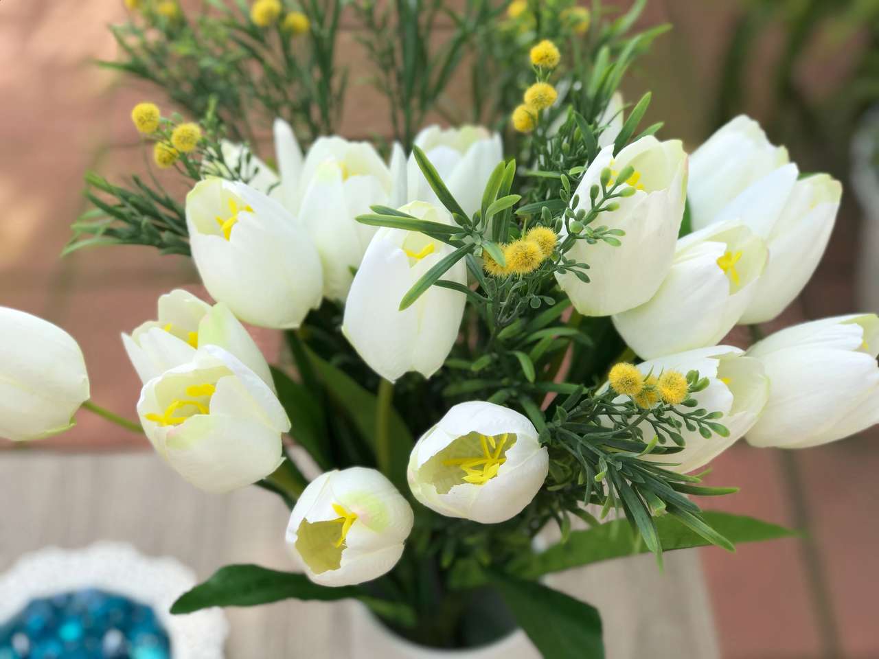 Krémes tulipánok kirakós online