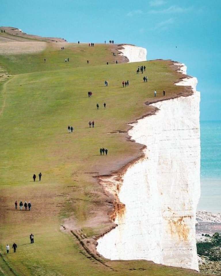 English cliffs. jigsaw puzzle online