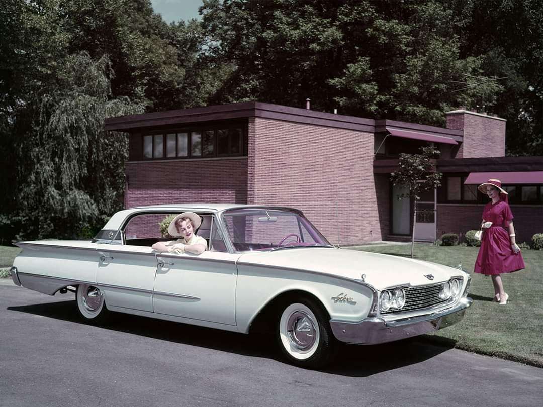1960 FORD GALAXIE 4 DOUS HARD-TOP jigsaw puzzle online