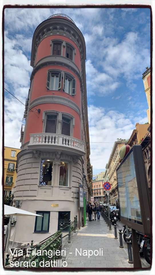 Via Filangieri Naples puzzle en ligne