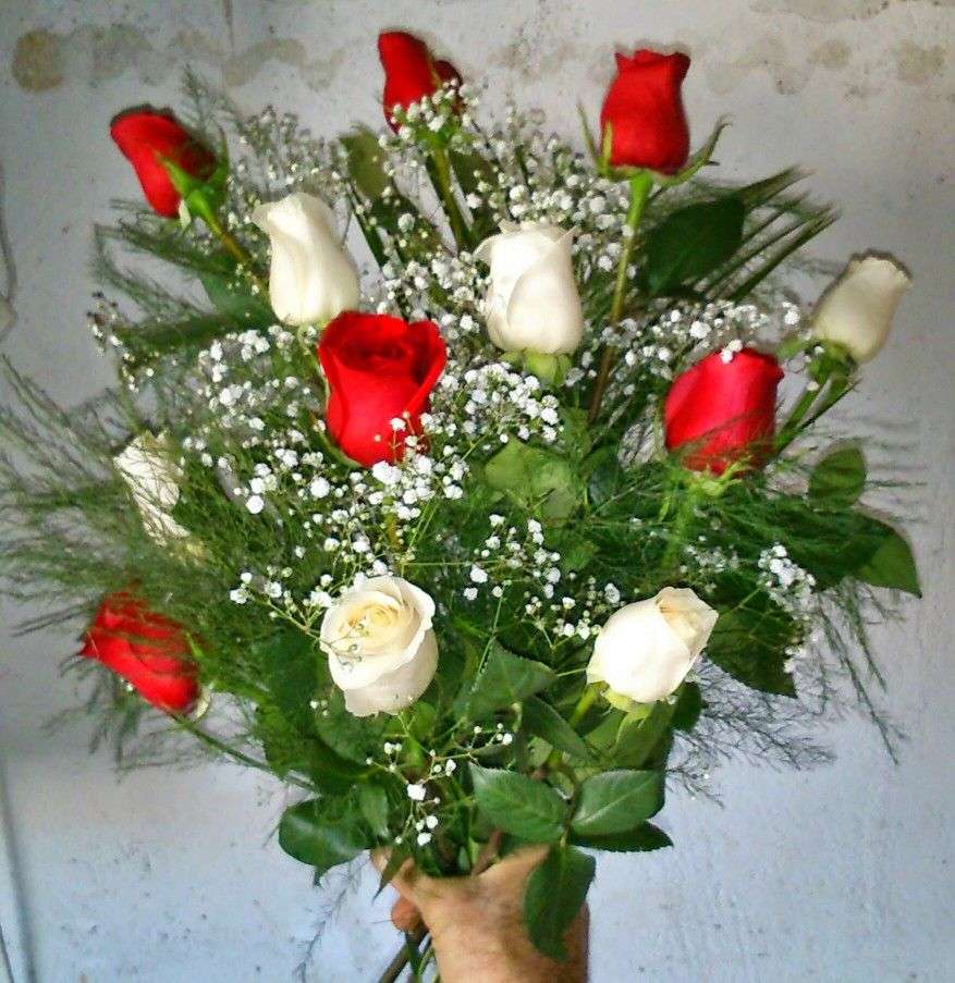 Rózsák vázában kirakós online
