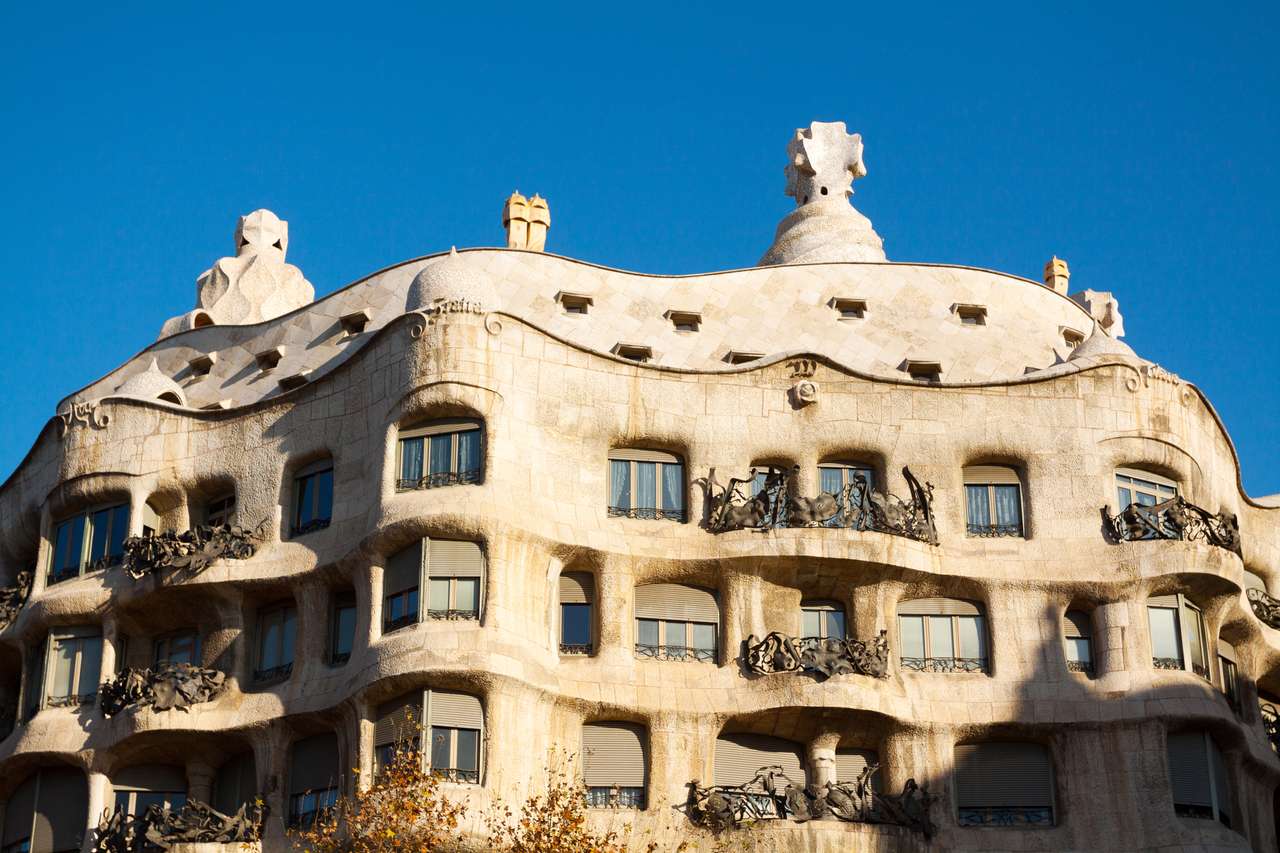 Casa Mila Barcelona. quebra-cabeças online