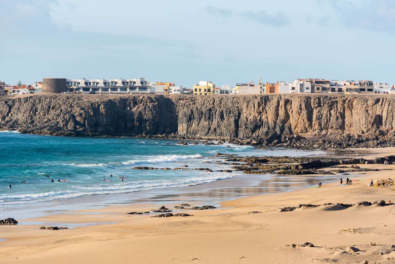 Ακτή στην Fuerteventura στο El Cotillo παζλ online