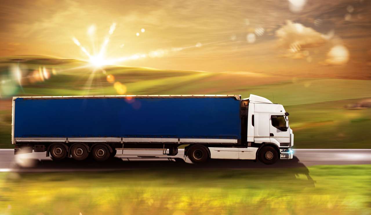 Транспорт на камион по пътя онлайн пъзел