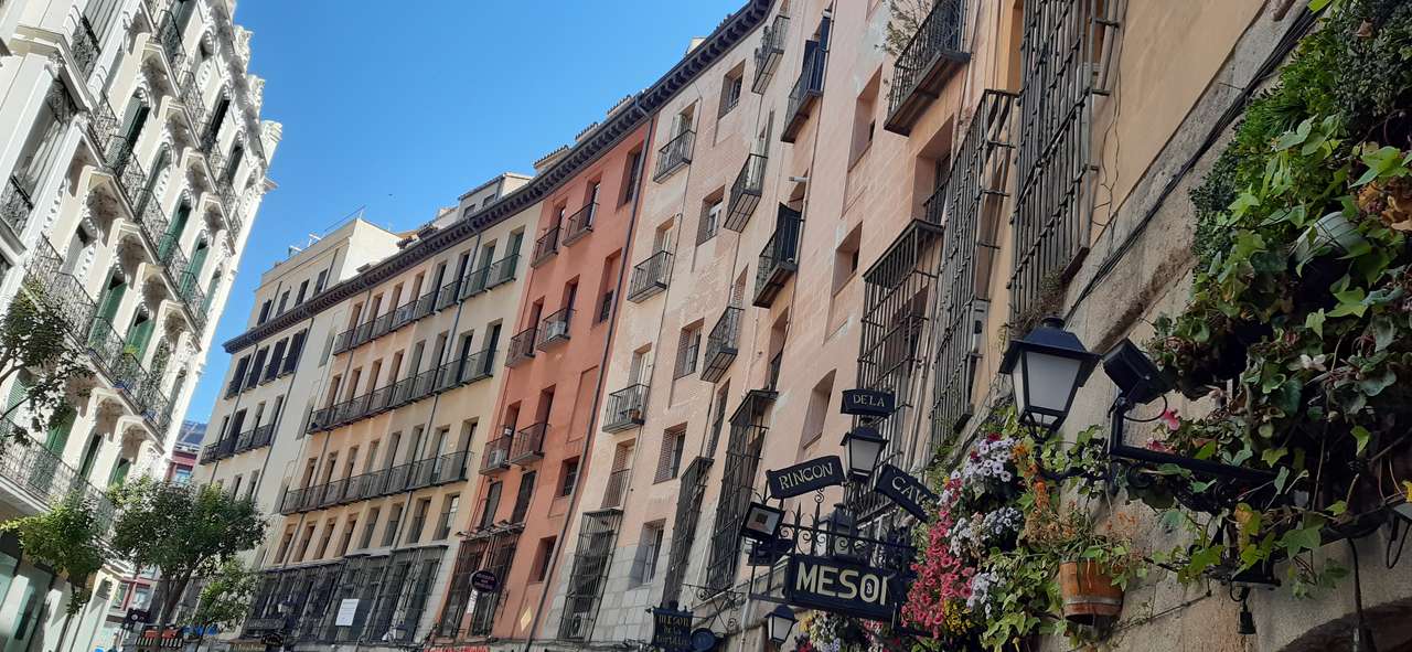 Cava de San Miguel. Madrid Pussel online