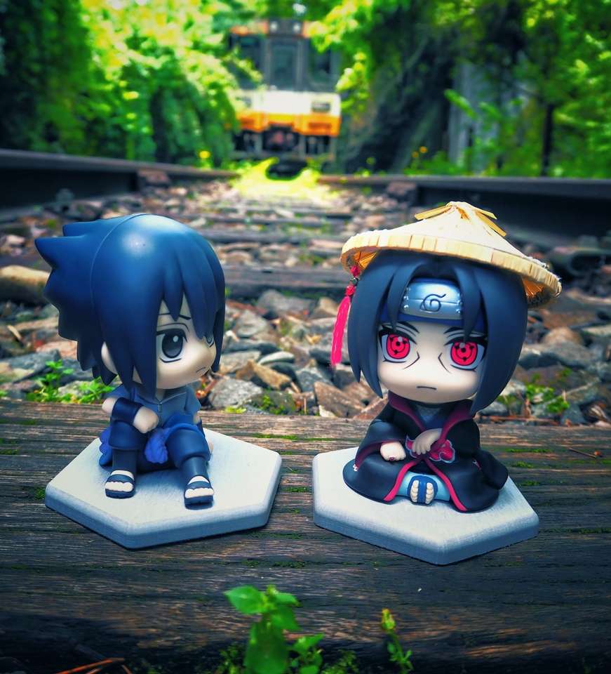 Sasuke és Itachi mini kirakós online