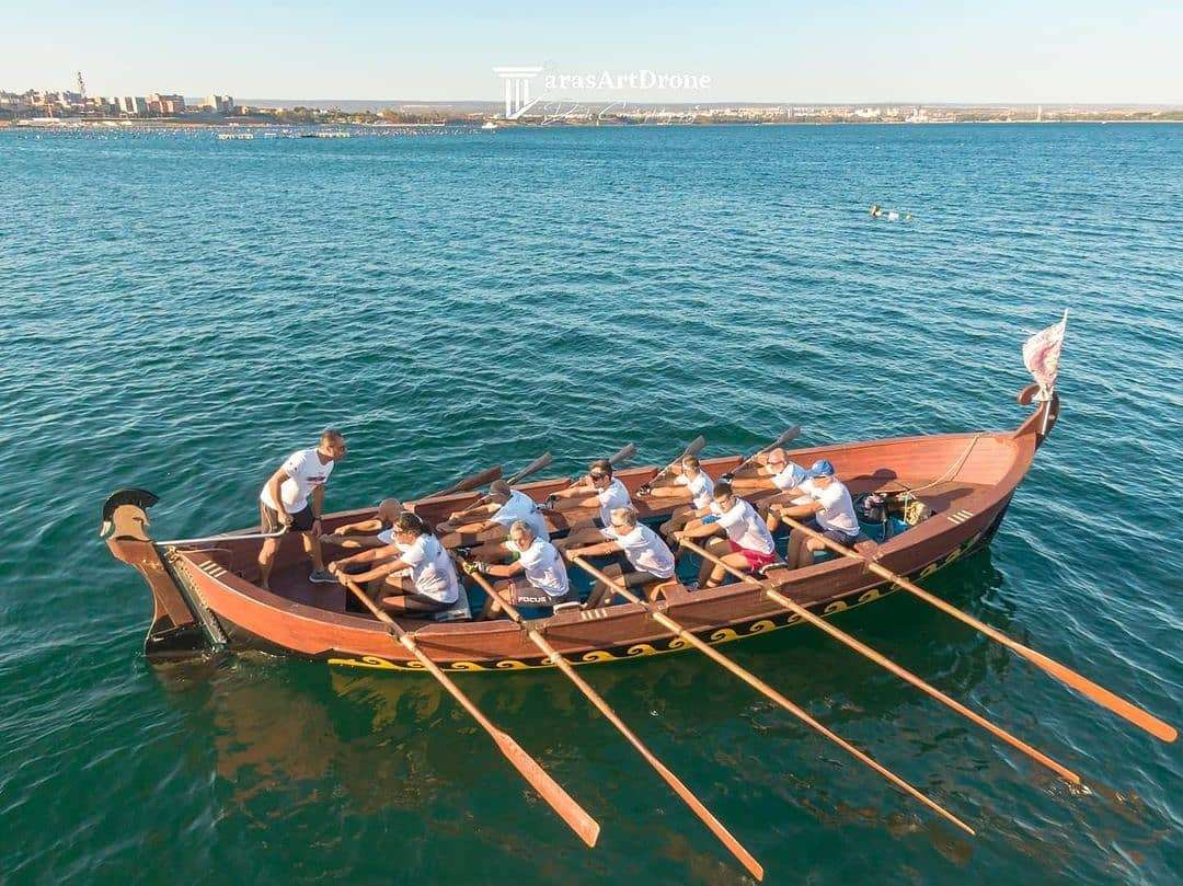 традиційне веслування Таранто Італія пазл онлайн