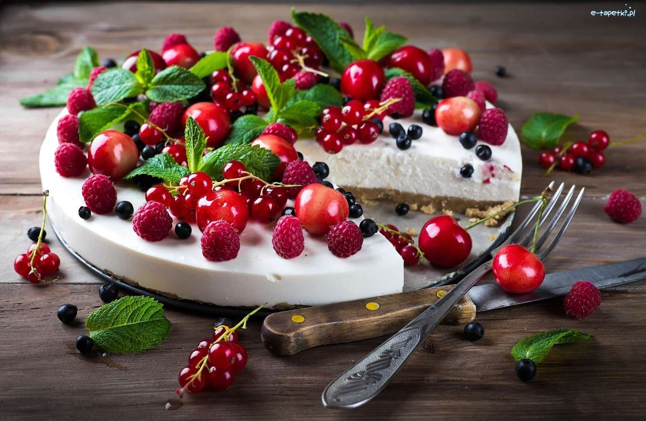 Cold Cheesecake With Fruit jigsaw puzzle online