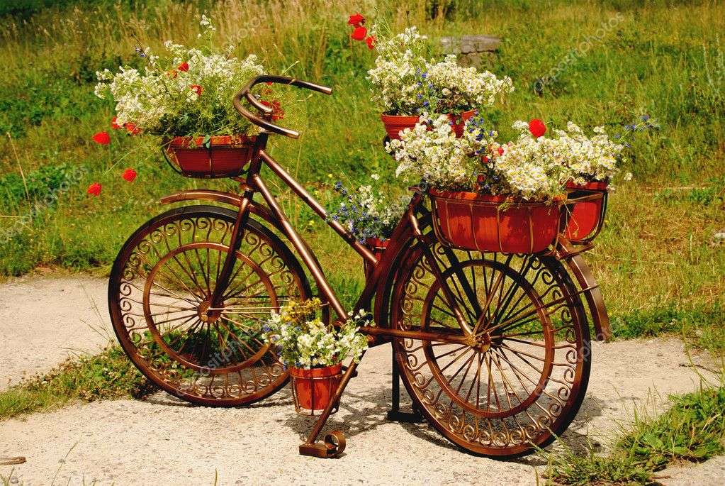 Decorarea bicicletelor pe flori jigsaw puzzle online