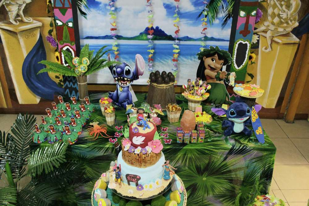 Lilo and Stych in Hawaii jigsaw puzzle online