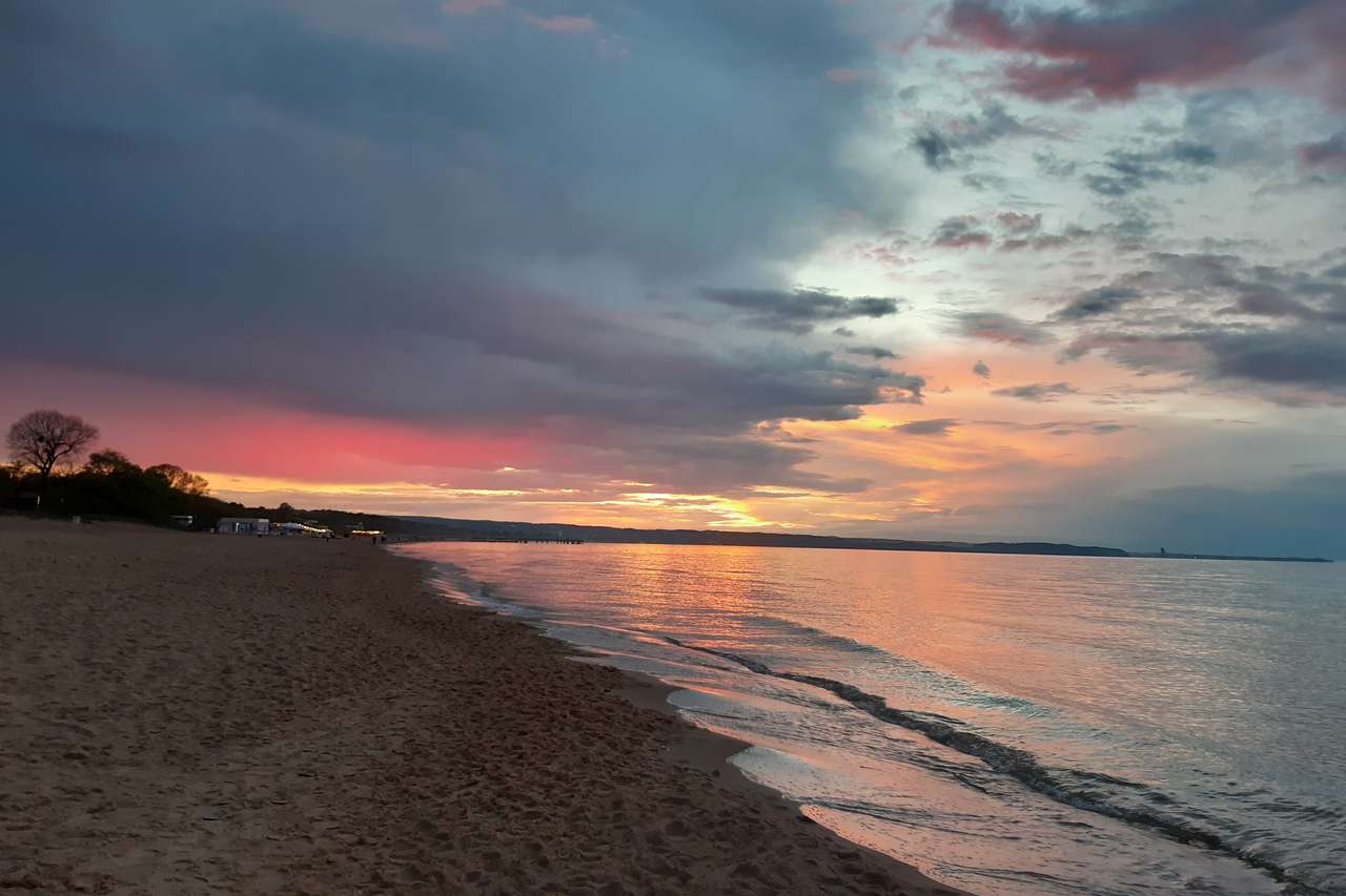 Baltische zonsondergang op het strand online puzzel