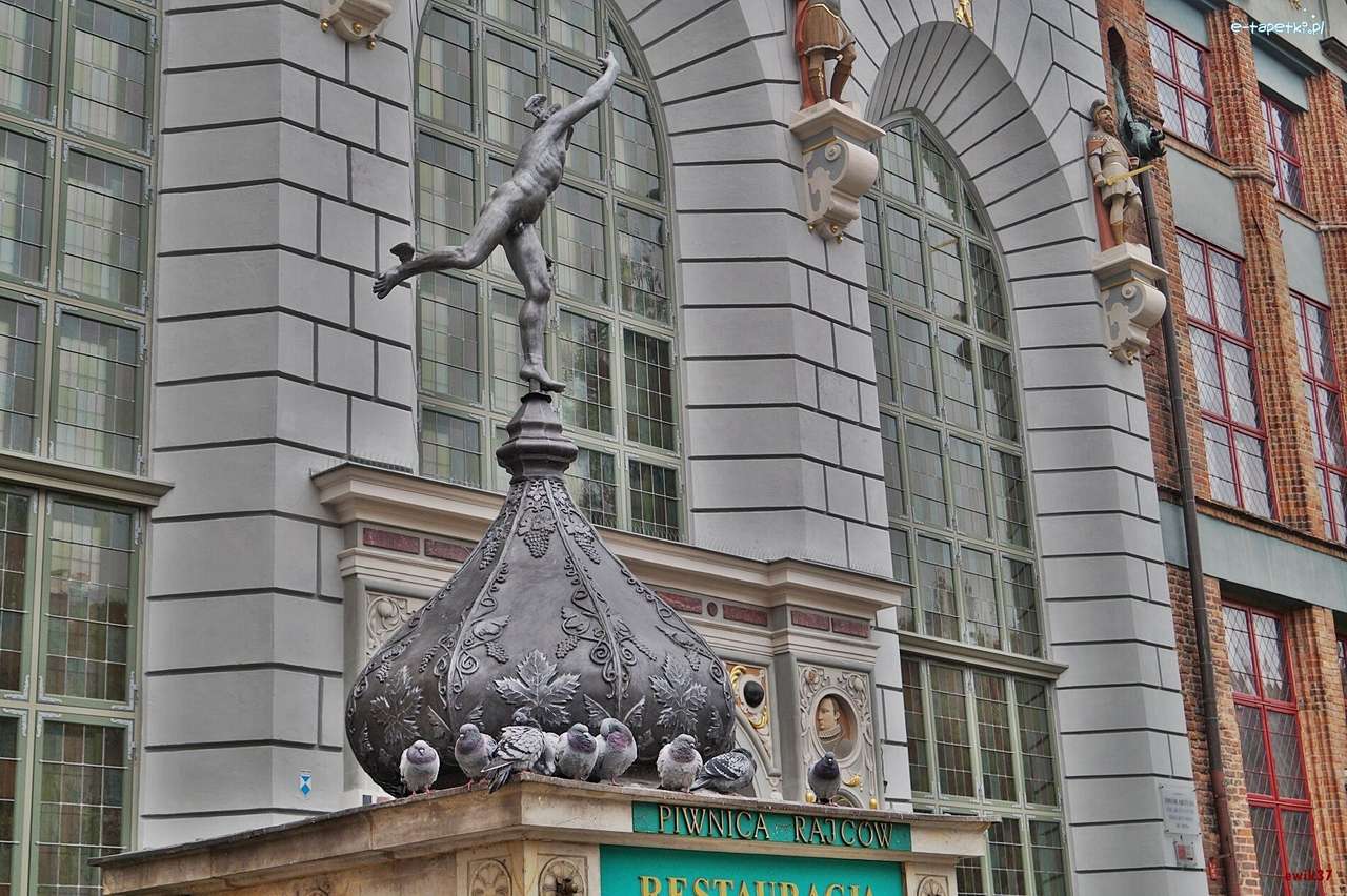 Гданьск- многоквартирный дом, статуя онлайн-пазл