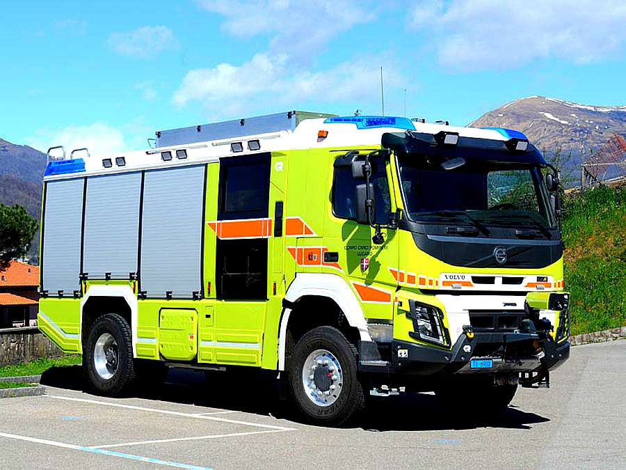 Camión de bomberos de limeellow rompecabezas en línea