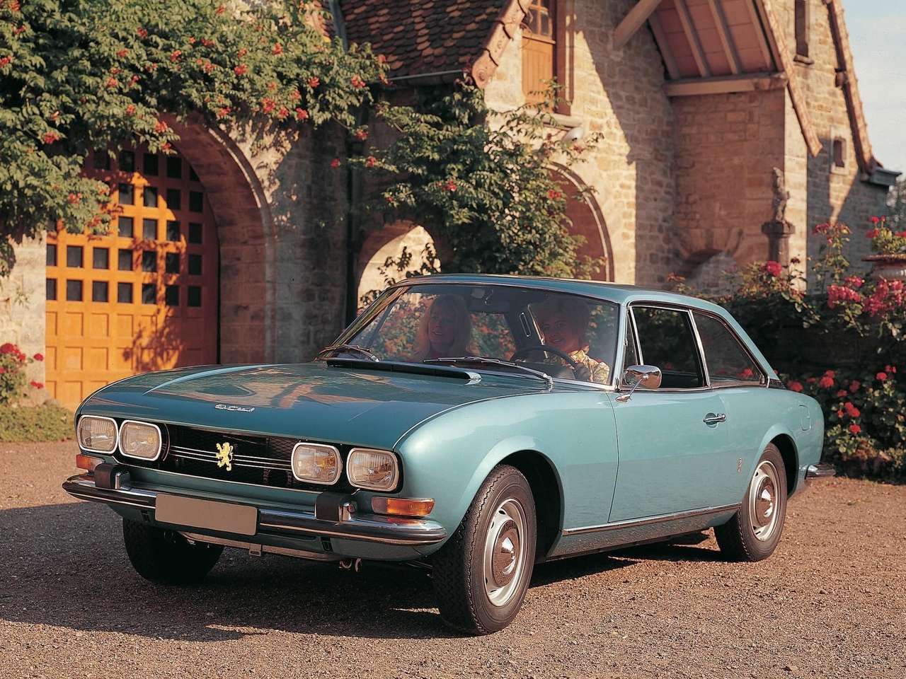 Купе Peugeot 504 1970 года от Pininfarina пазл онлайн