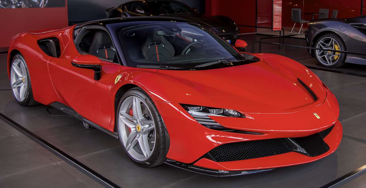 Ferrari consigue rompecabezas en línea