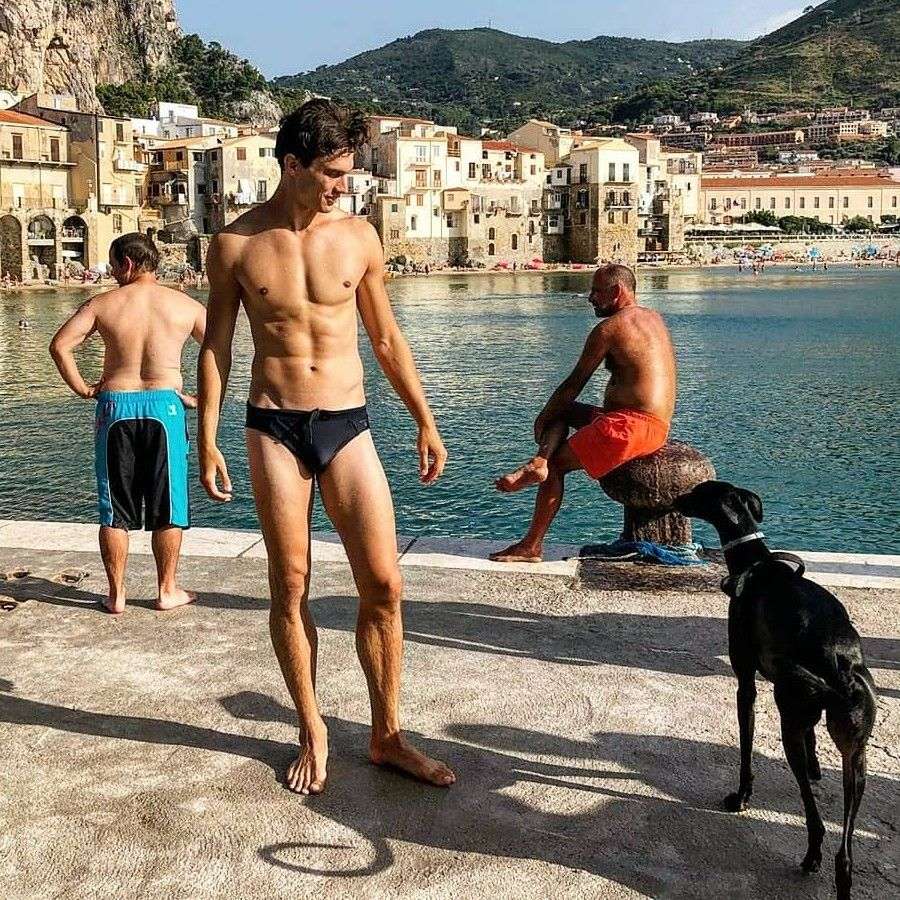 Fabio och hans hund Pussel online