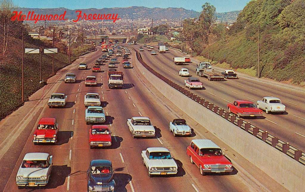 Circa 1960s Hollywood Freeway гледа към север онлайн пъзел