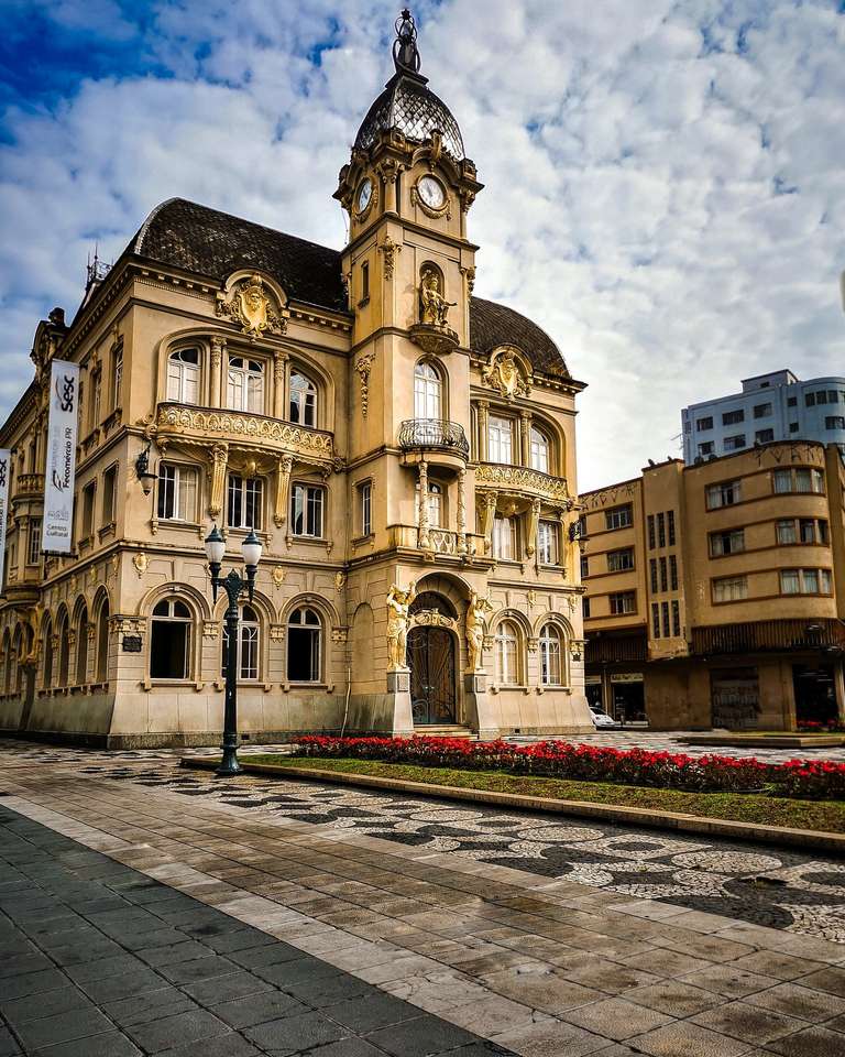 Entdecke den Namen des Erbes von Curitiba! Online-Puzzle