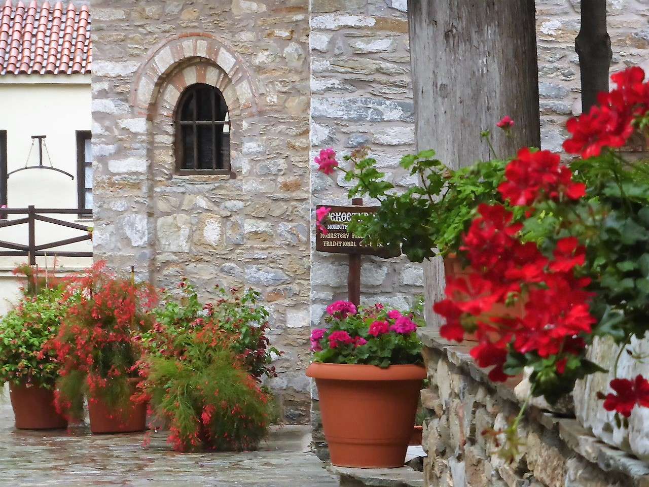 Skiathos řecký ostrovní klášter skládačky online