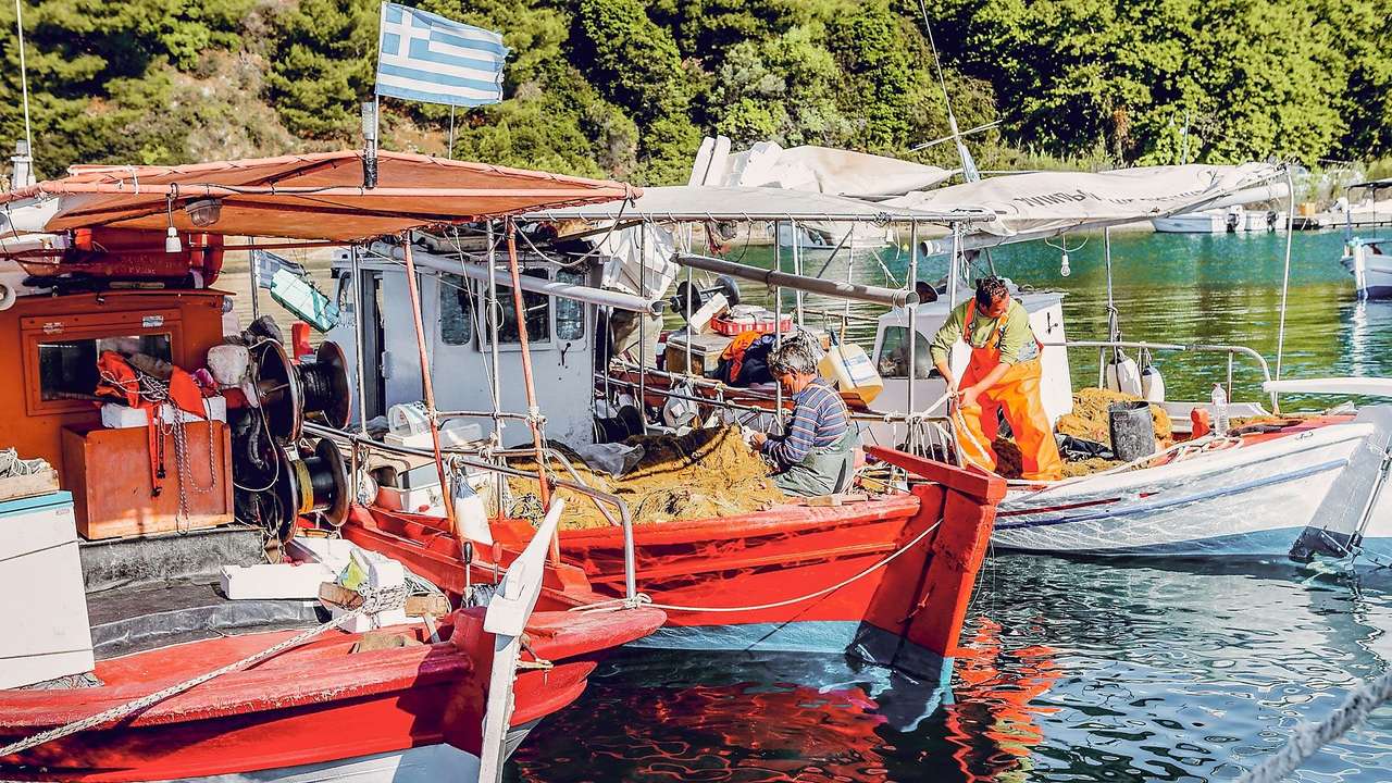 Греческий остров Скиатос пазл онлайн