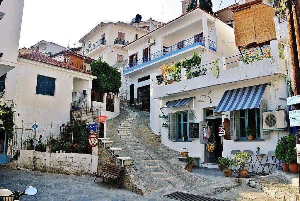 Skopelos Greek Island Glossa puzzle en ligne