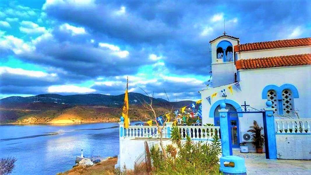Skyros île grecque Agios Nikolaos Linaria puzzle en ligne