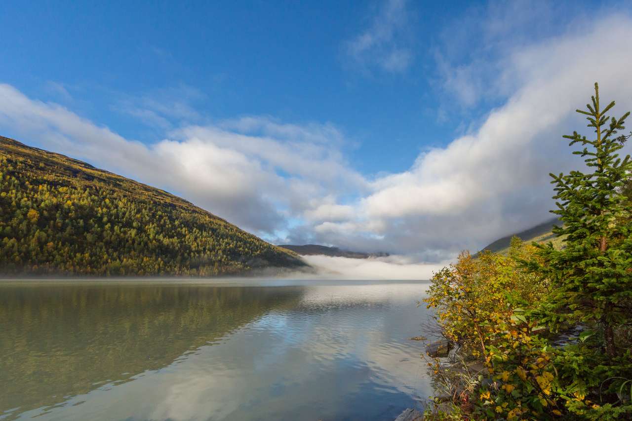 Норвежки езеро Свартиттнет онлайн пъзел
