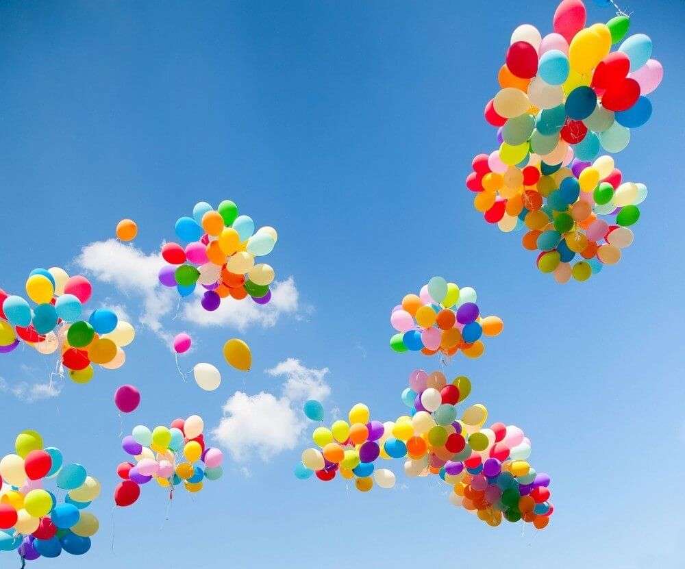 Färgglada ballonger Pussel online
