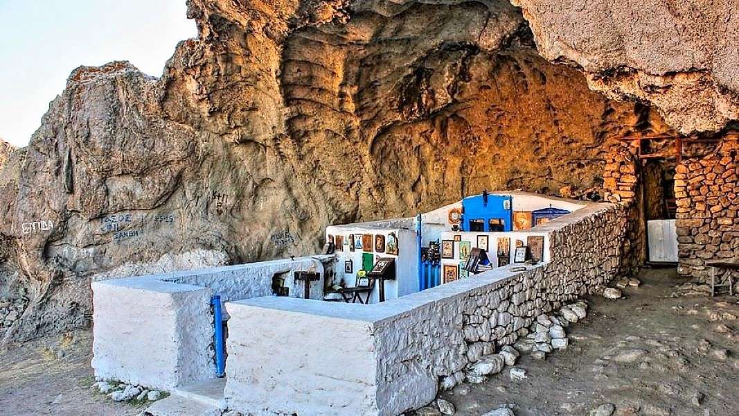 Limnos Greek Island Open Rock Church Pussel online