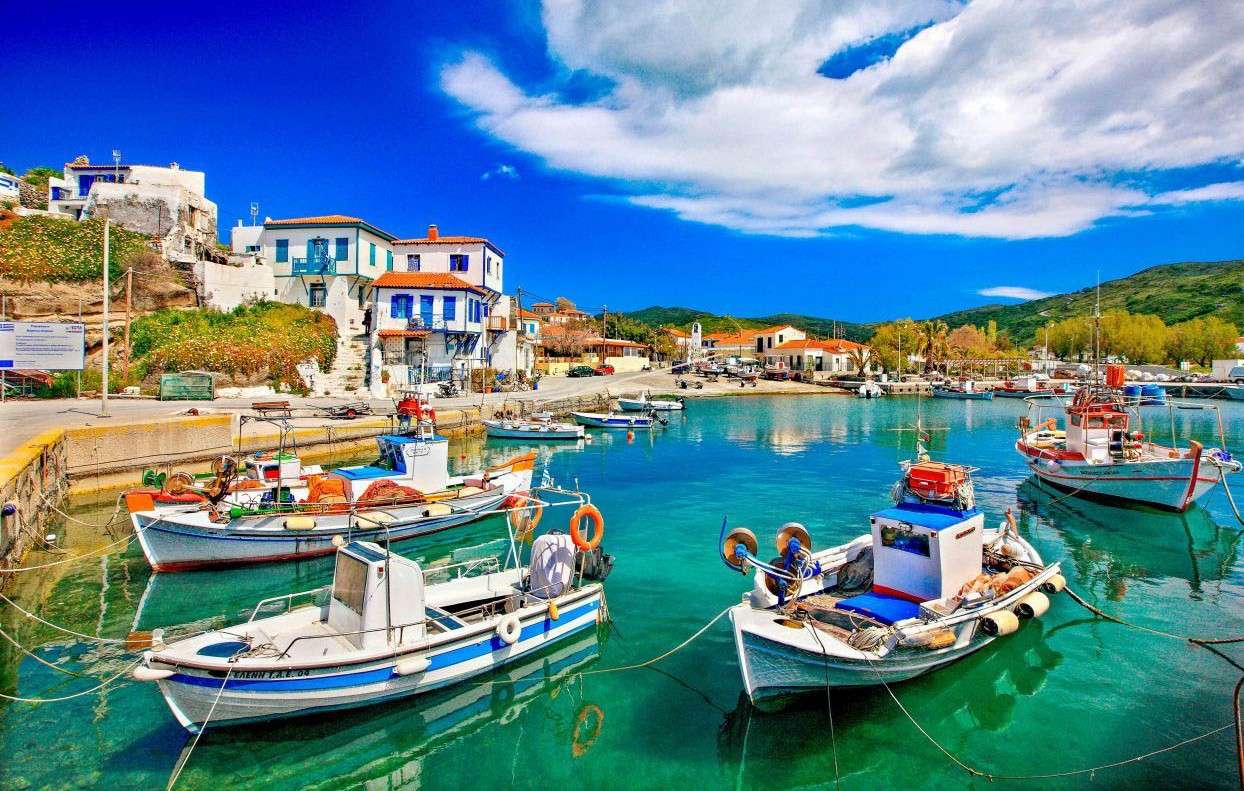 Греческий остров Агиос Эфстратиос пазл онлайн