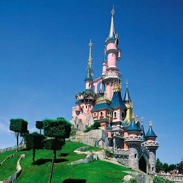 Paris - Parcul Disneyland jigsaw puzzle online