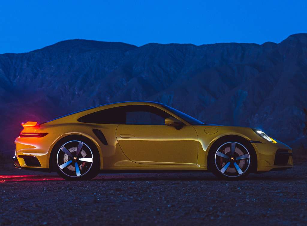 Porsche 911 Turbo 2021 року випуску пазл онлайн