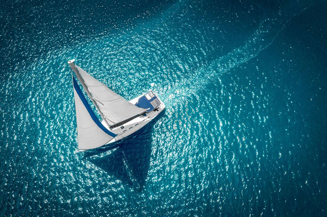 Яхти на открито море онлайн пъзел