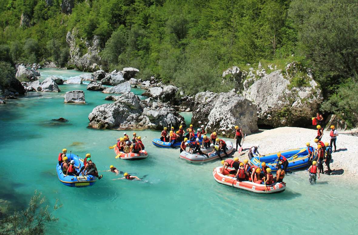 Rafting op de rivier in Slovenië legpuzzel online