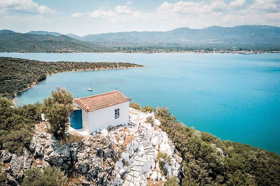 Skala Loutro på Lesbos Grekisk ö pussel på nätet