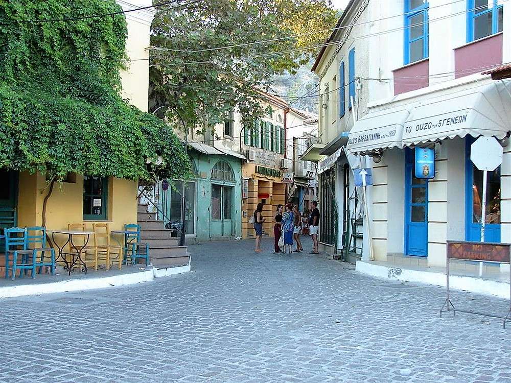 Plomari op Lesbos Greek Island online puzzel