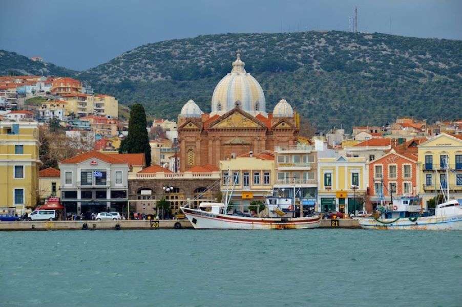 Mytili sull'isola greca di Lesbos puzzle online
