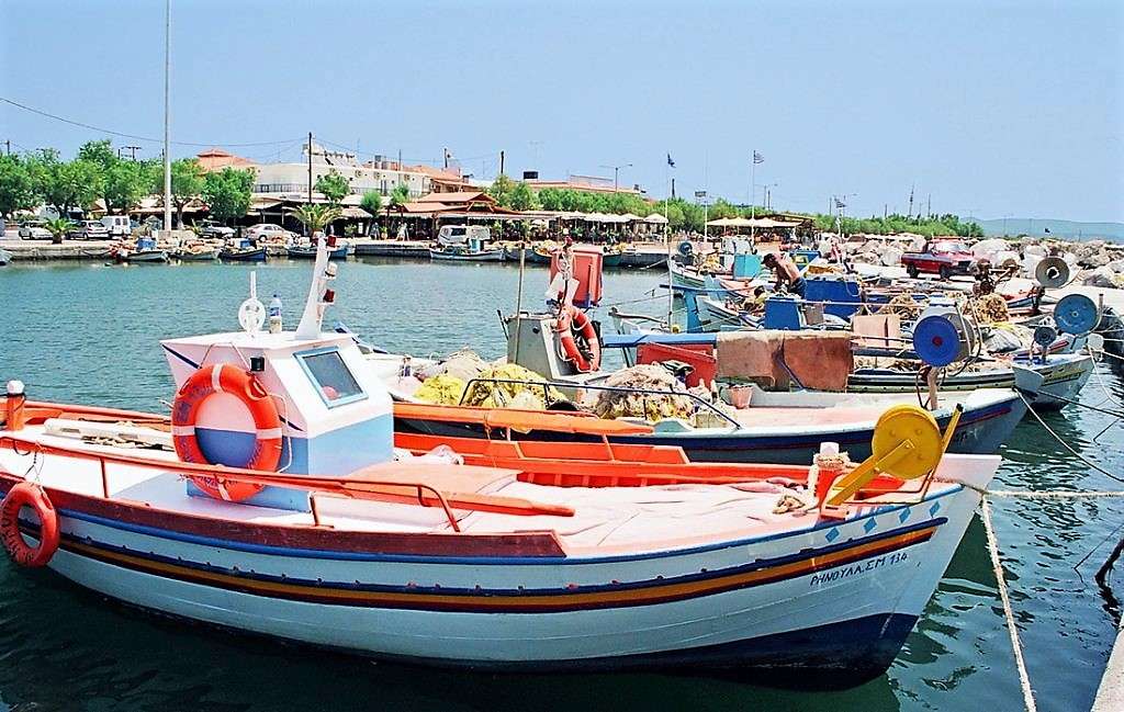 Каллони на греческом острове Лесбос пазл онлайн