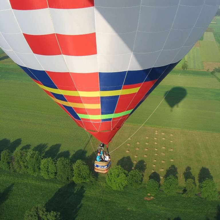Обзорный полет на воздушном шаре онлайн-пазл