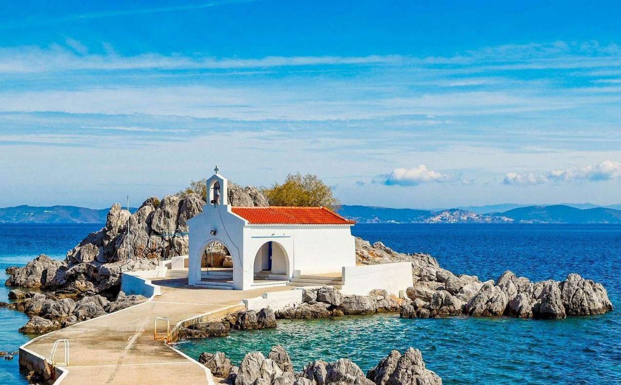 Agios Isidoros sur l'île de Chios Grecque puzzle en ligne