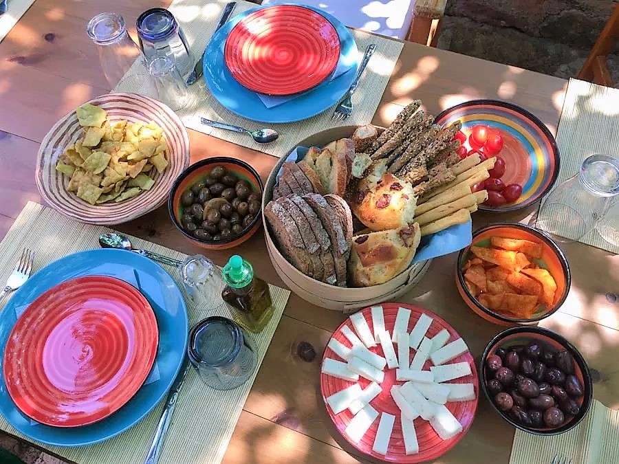 Comiendo aperitivos chios griego isla rompecabezas en línea