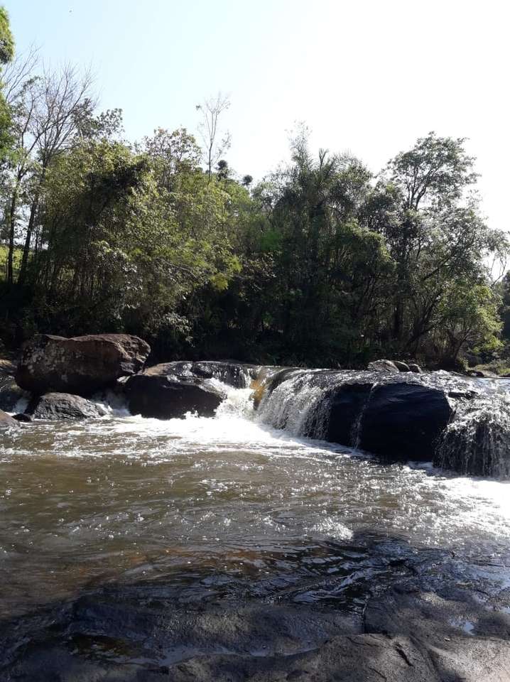 Водопад Caratuva. онлайн пъзел