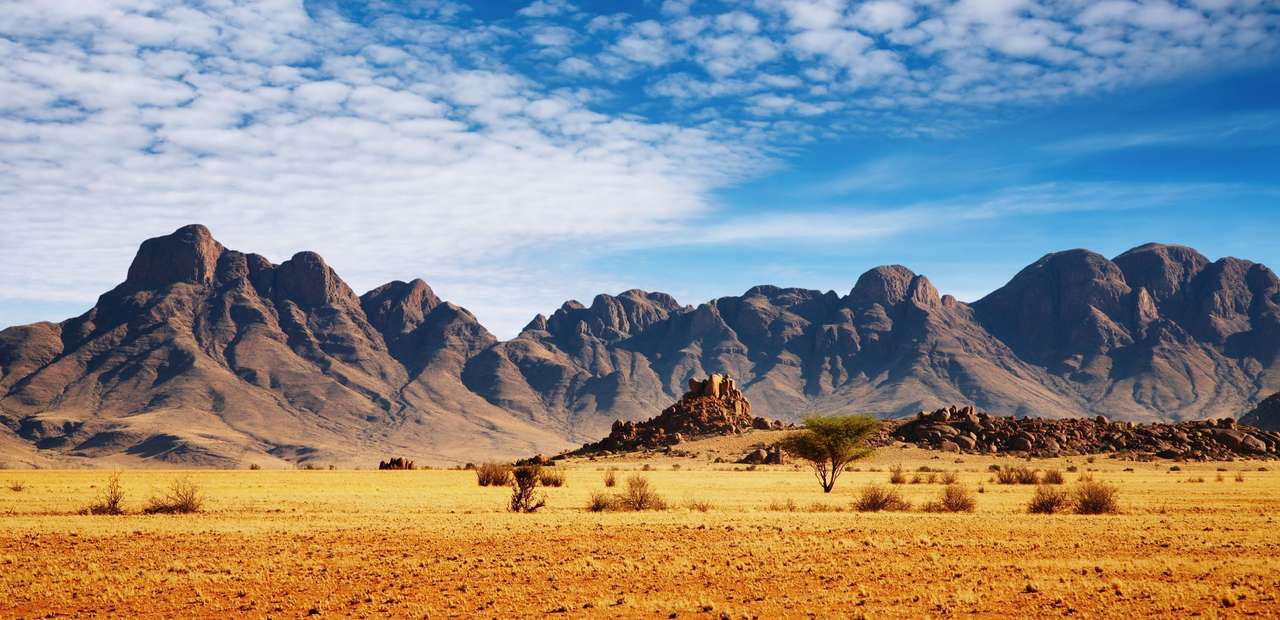 ナミビアのナミブ砂漠の岩 ジグソーパズルオンライン