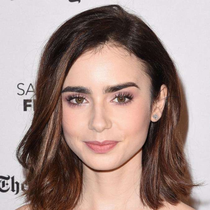 Lily Collins ................ jigsaw puzzle online
