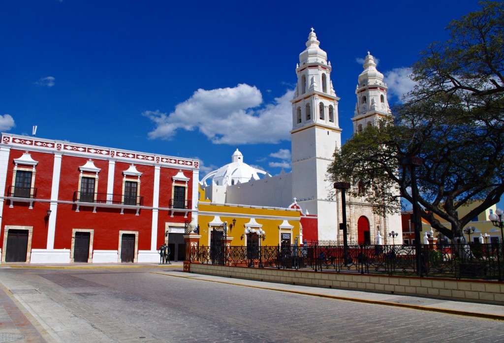 Kathedrale in Campeche. Puzzlespiel online