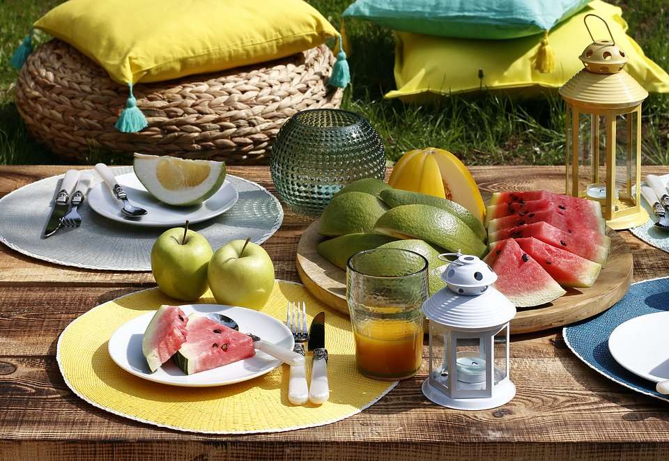 Piknik v zahradě skládačky online