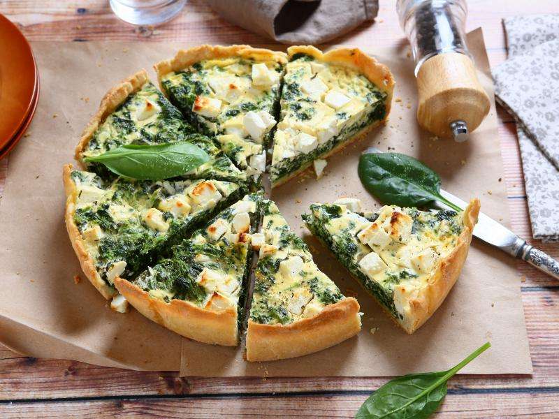 Tart with spinach and feta jigsaw puzzle online