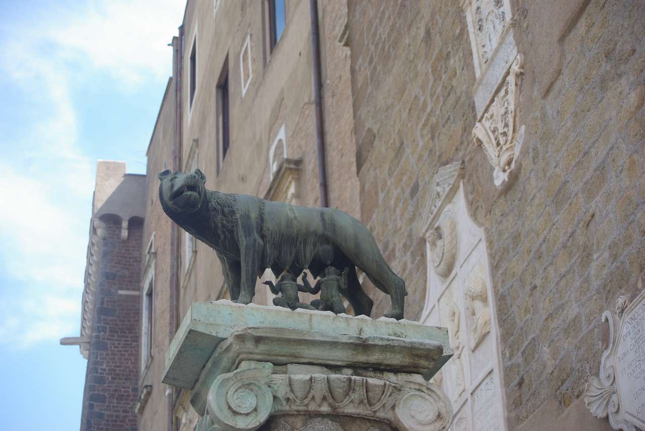 Remus и Romulus Rome онлайн пъзел