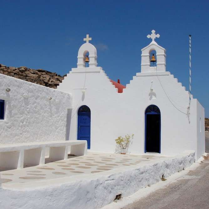 Église sur l'île de Mykonos puzzle en ligne