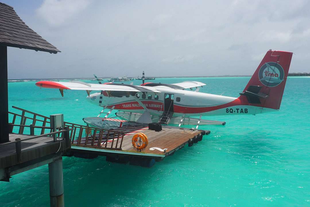 Hidroplan em Maldivas. puzzle online